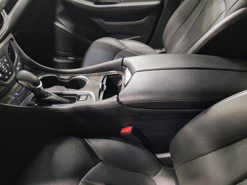 Used 2019 Buick Envision Essence image 26