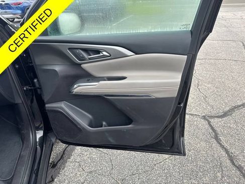 Used 2026 Chevrolet Traverse LT w/ Driver Confidence Package FWD image 28