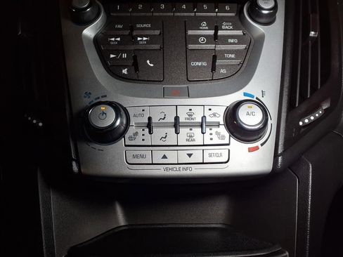 Used 2017 Chevrolet Equinox LT w/ Convenience Package image 5