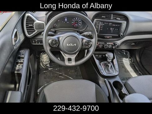 Used 2022 Kia Soul LX w/ Technology Package FWD image 18