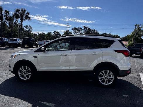 Used 2019 Ford Escape SEL AWD/4WD image 3