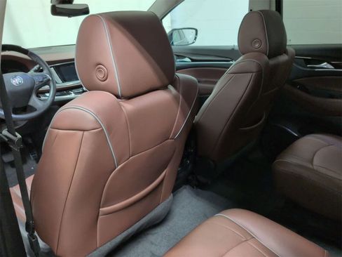Used 2021 Buick Enclave Avenir w/ Avenir Technology Package image 19