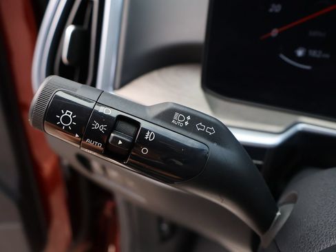 Certified 2025 Kia Sorento SX AWD/4WD image 32