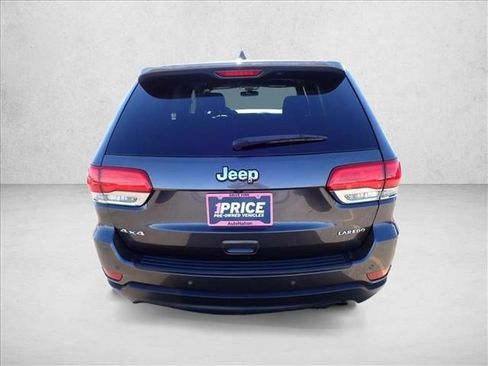 Used 2016 Jeep Grand Cherokee Laredo w/ Quick Order Package 23E AWD/4WD image 3