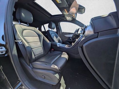 Used 2023 Mercedes-Benz GLC 300 4MATIC Coupe image 20