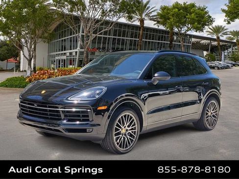 Used 2023 Porsche Cayenne AWD/4WD image 1