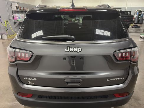 Used 2022 Jeep Compass Limited image 4