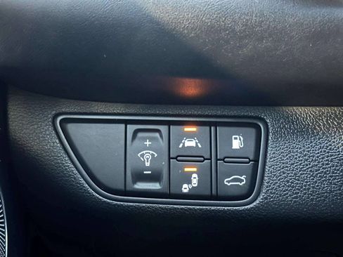 Used 2019 Genesis G70 3.3T Advanced w/ Prestige Package image 25