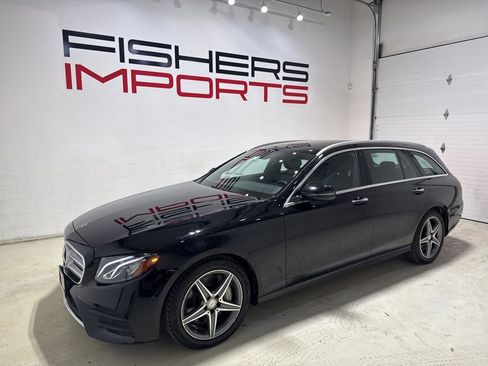 Used 2017 Mercedes-Benz E 400 4MATIC Wagon w/ Premium 1 Package image 8