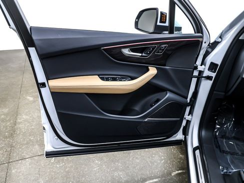 Used 2025 Audi Q7 3.0T Premium Plus w/ Premium Plus Package image 22