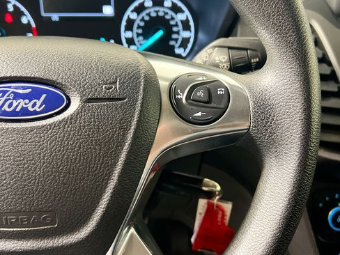 Used 2022 Ford Transit Connect XL image 19