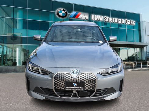 Used 2025 BMW i4 eDrive40 w/ Premium Package image 2