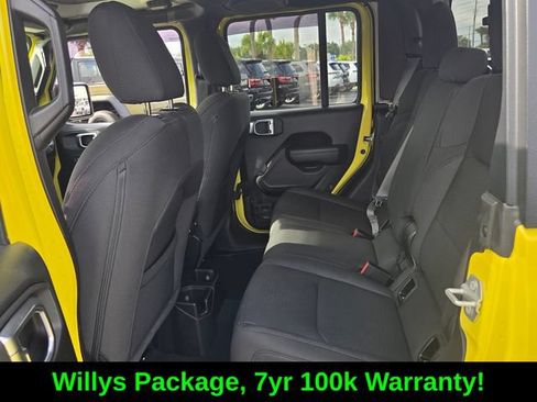 Used 2023 Jeep Gladiator Sport AWD/4WD image 14