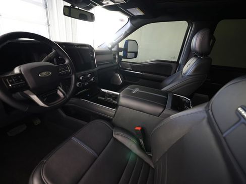 Used 2025 Ford F250 Platinum AWD/4WD image 18