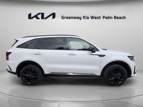 Certified 2023 Kia Sorento SX AWD/4WD image 8