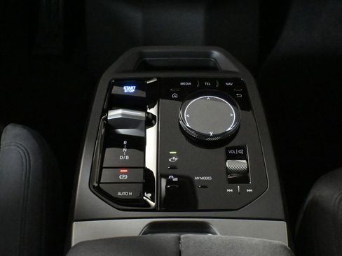 Used 2026 BMW iX xDrive45 w/ M Sport Package image 23