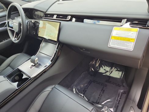 New 2026 Land Rover Range Rover Velar Dynamic SE image 27