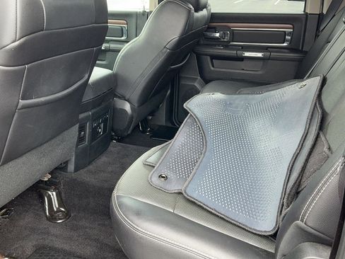 Used 2017 RAM 1500 Laramie w/ Convenience Group AWD/4WD image 25