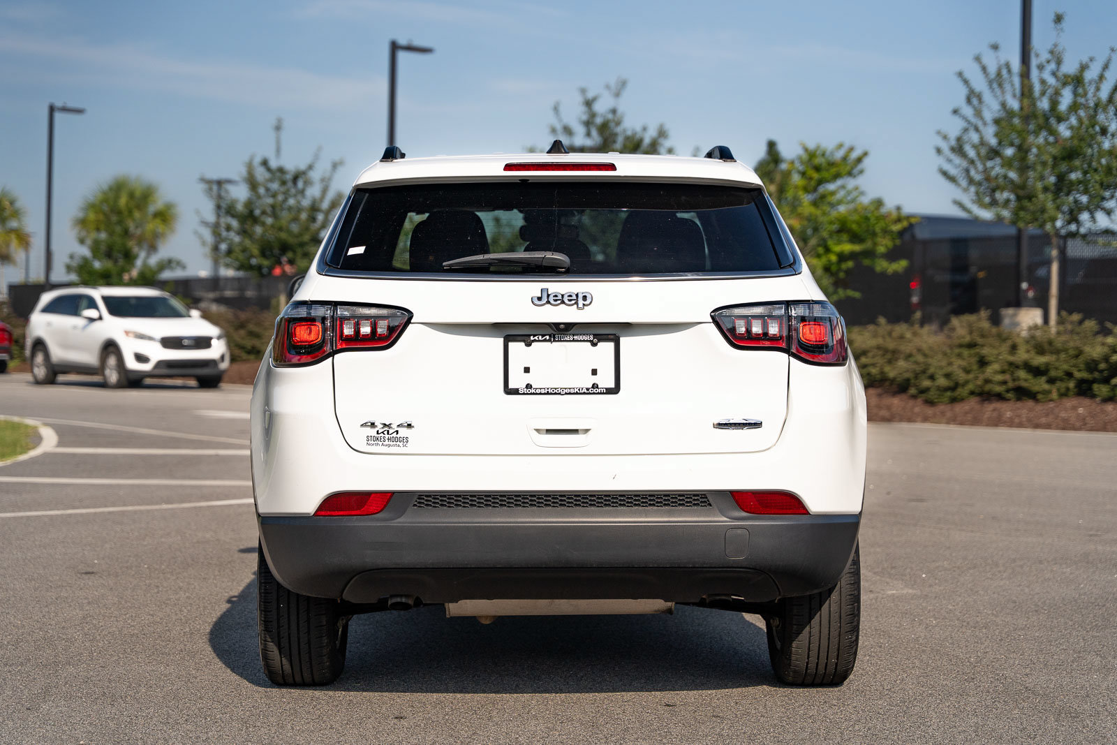 Used 2024 Jeep Compass Latitude AWD/4WD image 6