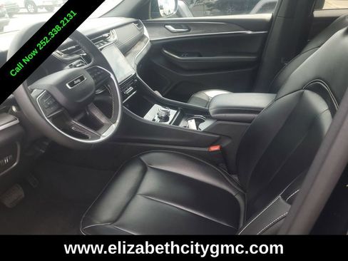 Used 2024 Jeep Grand Cherokee Limited w/ Trailer Tow Package AWD/4WD image 6