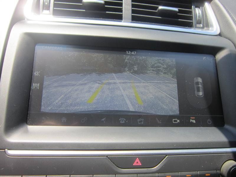 Used 2020 Jaguar E-PACE AWD/4WD image 16