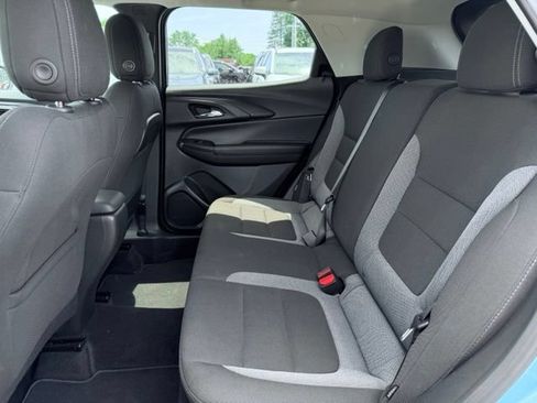 Used 2025 Chevrolet TrailBlazer LT AWD/4WD image 18