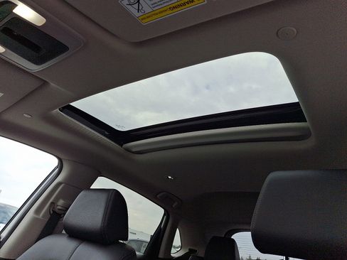 Certified 2025 Honda HR-V EX-L image 14