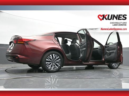 Used 2023 Nissan Altima 2.5 SV image 71