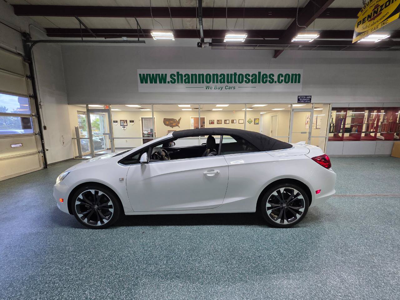 Used 2019 Buick Cascada Premium FWD image 12