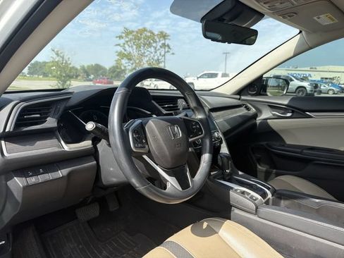 Used 2020 Honda Civic EX-L image 11
