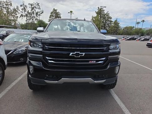 Used 2017 Chevrolet Silverado 1500 LTZ Z71 w/ LTZ Plus Package AWD/4WD image 6