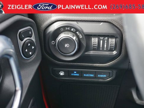 Used 2022 Jeep Wrangler Unlimited Rubicon 4xe w/ Cold Weather Group AWD/4WD image 30