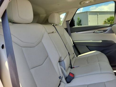 Certified 2024 Cadillac XT5 Premium Luxury w/ Technology Package FWD image 32