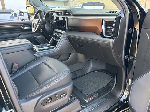 Used 2024 GMC Sierra 3500 Denali w/ Denali Reserve Package AWD/4WD image 26