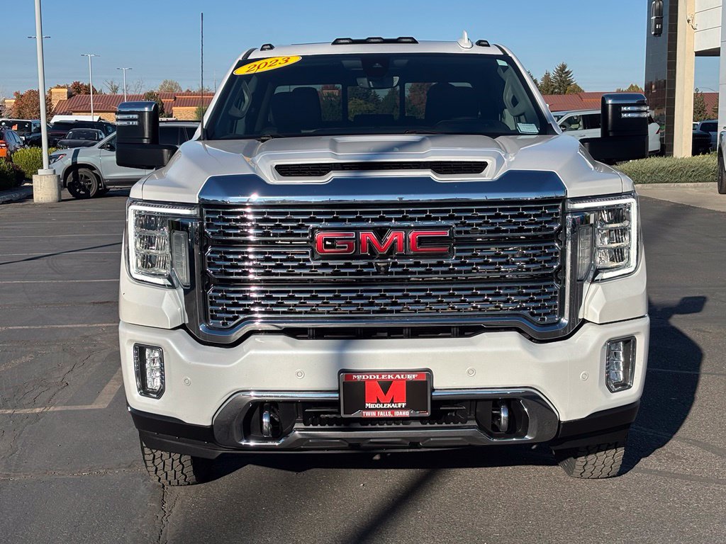 Used 2023 GMC Sierra 3500 Denali w/ Denali Ultimate Package AWD/4WD image 8