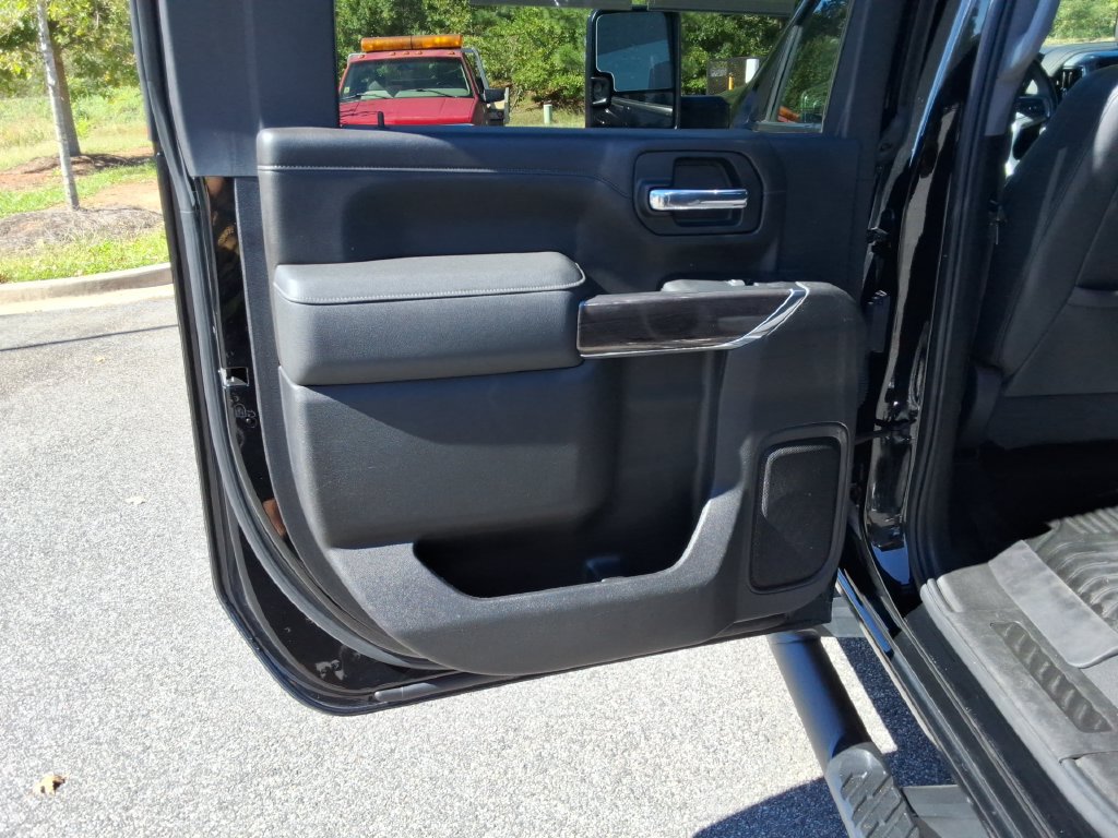 Used 2023 Chevrolet Silverado 2500 LTZ w/ LTZ Plus Package AWD/4WD image 17
