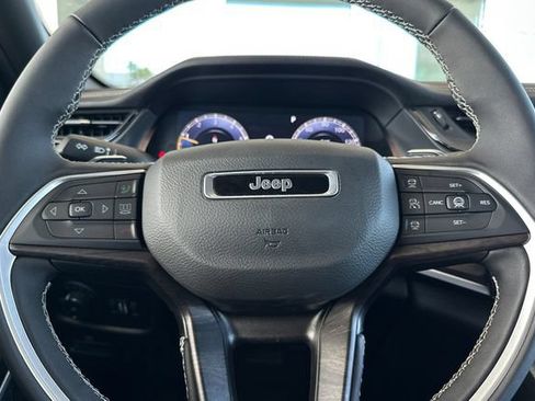 New 2026 Jeep Grand Cherokee L Limited AWD/4WD image 24