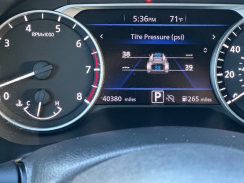 Used 2025 Nissan Sentra SV image 25