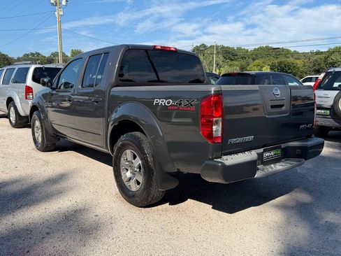 Used 2012 Nissan Frontier PRO-4X AWD/4WD image 3