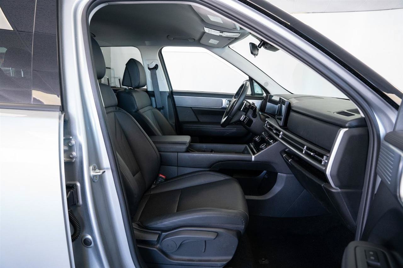 Used 2026 Hyundai Santa Fe SEL FWD image 14