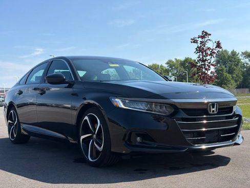 Used 2022 Honda Accord Sport image 1