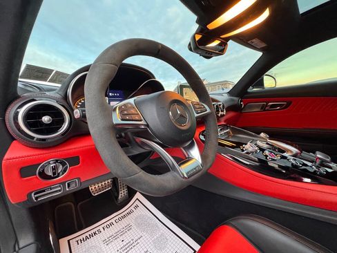 Used 2016 Mercedes-Benz AMG GT S image 23
