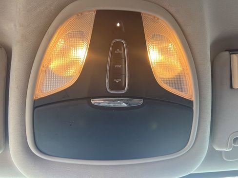 Used 2016 Chrysler 200 Limited w/ Anniversary Edition image 28