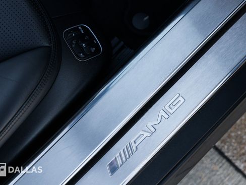 Used 2012 Mercedes-Benz SL 63 AMG image 31