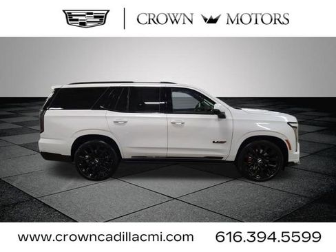 Certified 2026 Cadillac Escalade V AWD/4WD image 2