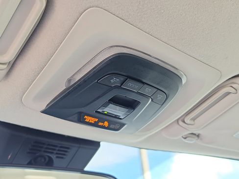 Used 2023 Toyota Corolla LE FWD image 29