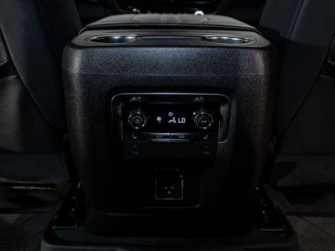 Used 2025 Chevrolet Tahoe High Country w/ Sun And Tow Package AWD/4WD image 24