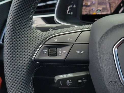 New 2026 Audi SQ7 Premium Plus AWD/4WD image 8