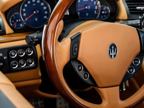 Used 2011 Maserati GranTurismo S RWD image 14
