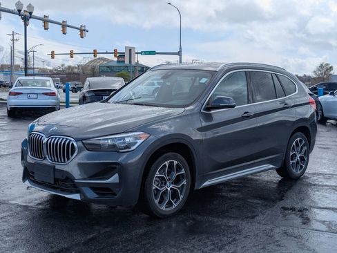 Used 2022 BMW X1 sDrive28i image 8